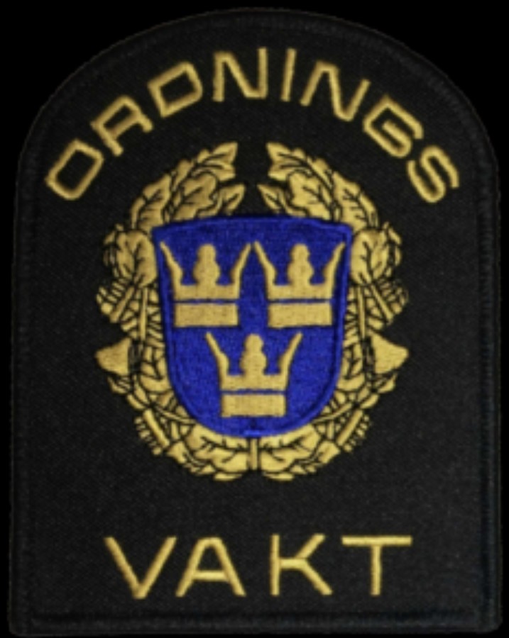 Ordningsvaktens tjänstemärke – Sveriges tre kronor i lagerkrans